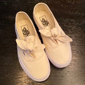 Super chic never Worn Slip on Vans!